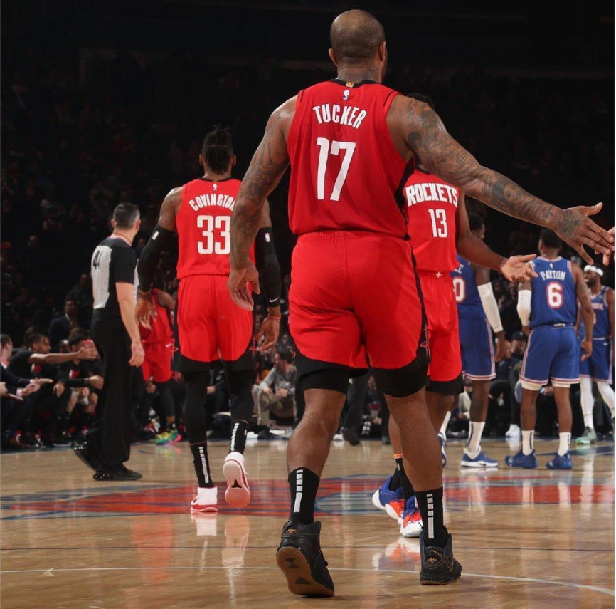 波兰爆冷日本，萨内打破历史纪录的简单介绍