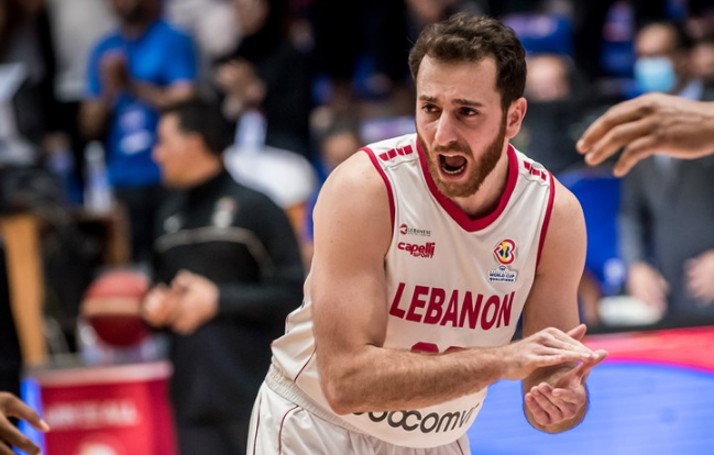 开云下载-德国男篮碾压独行侠，费沃斯完成帽子戏法