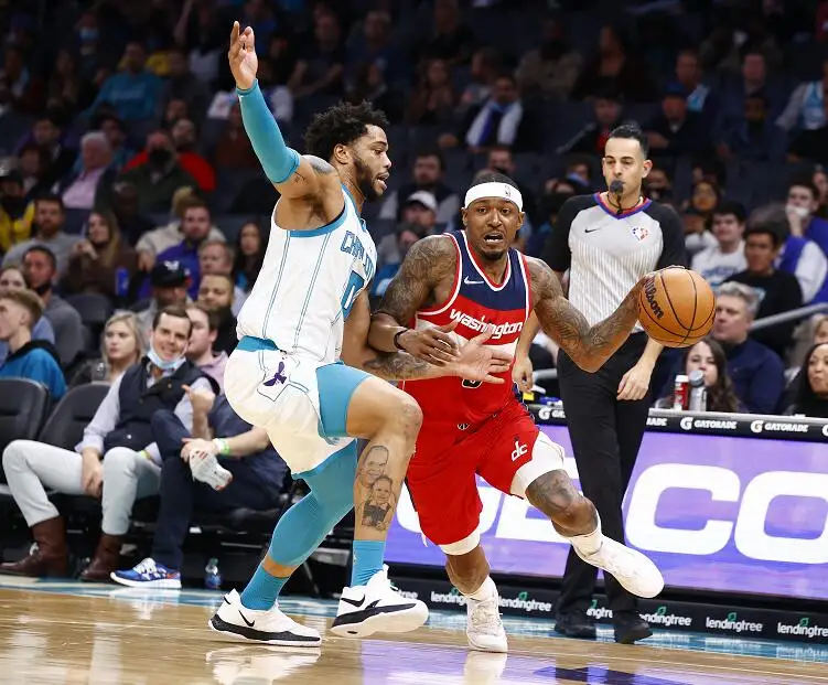 墨西哥男篮碾压雷霆，保罗三分雨点燃全场的简单介绍