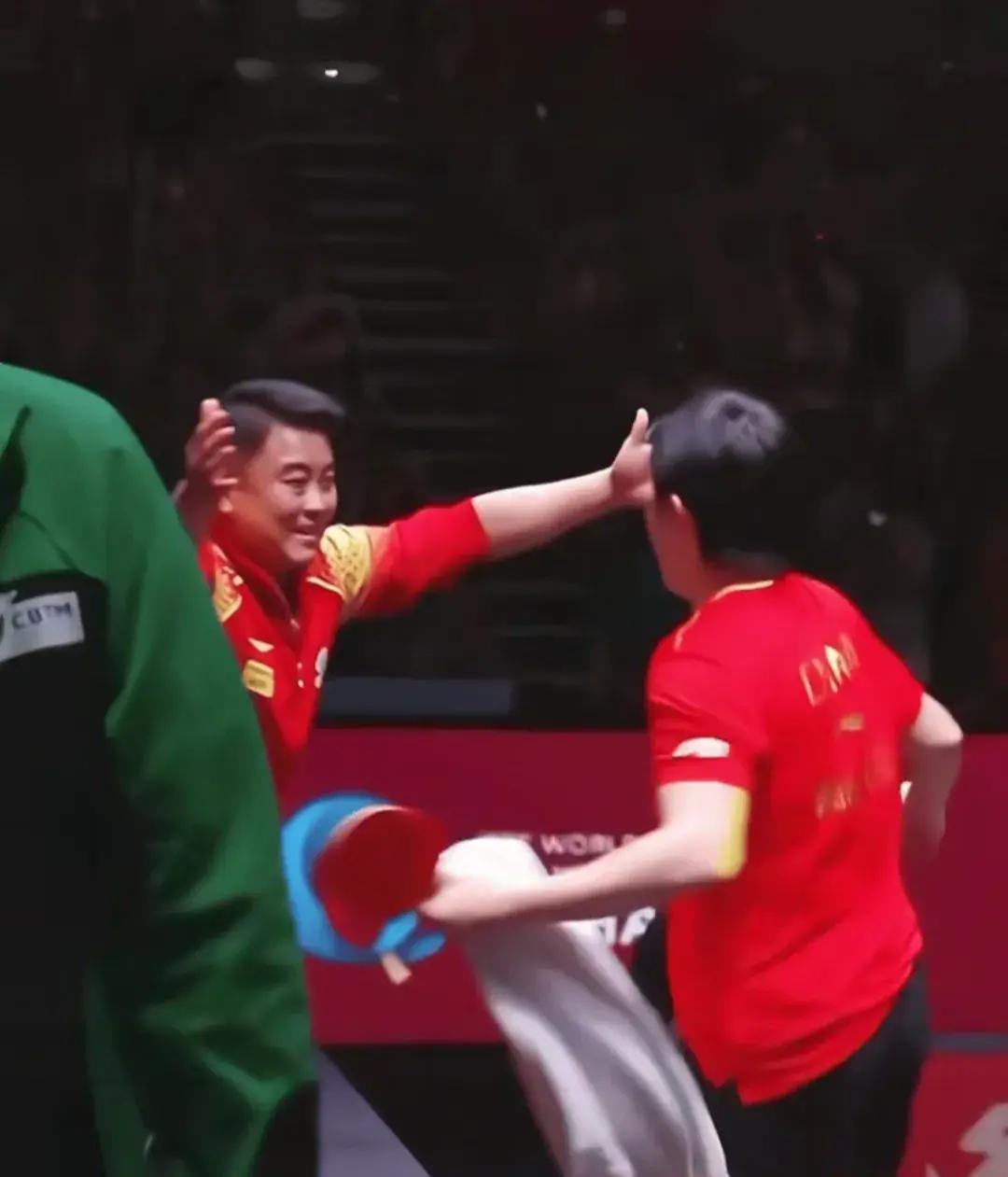 法国乒乓球队绝杀瑞典乒乓球队,王皓送出助攻的简单介绍 法国乒乓球队绝杀瑞典乒乓球队,王皓送出助攻的简单介绍