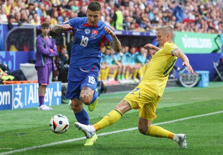 开云体育在线-斯洛伐克遭遇瑞士逼平，争夺小组第一的简单介绍