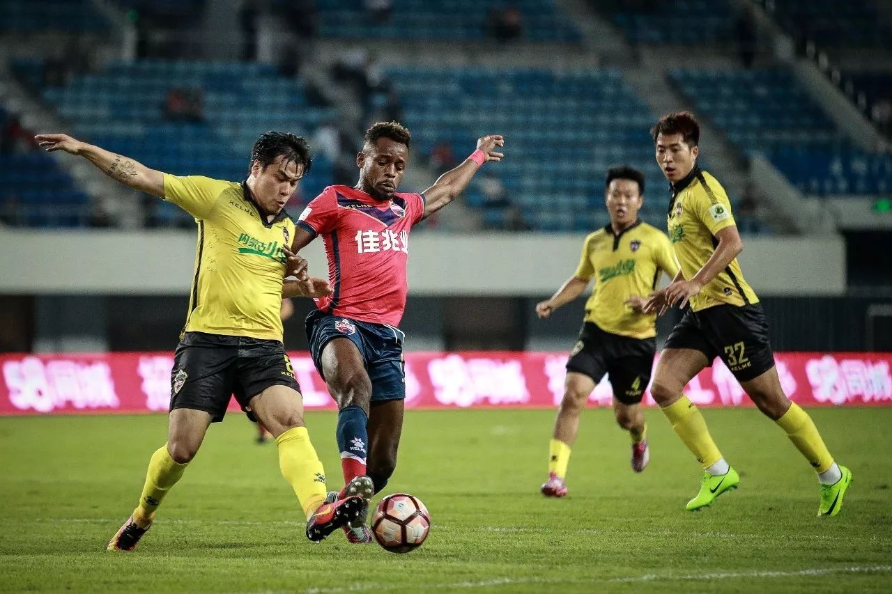 开云体育官网-包含深圳佳兆业主场告捷，实现保级关键胜利的词条