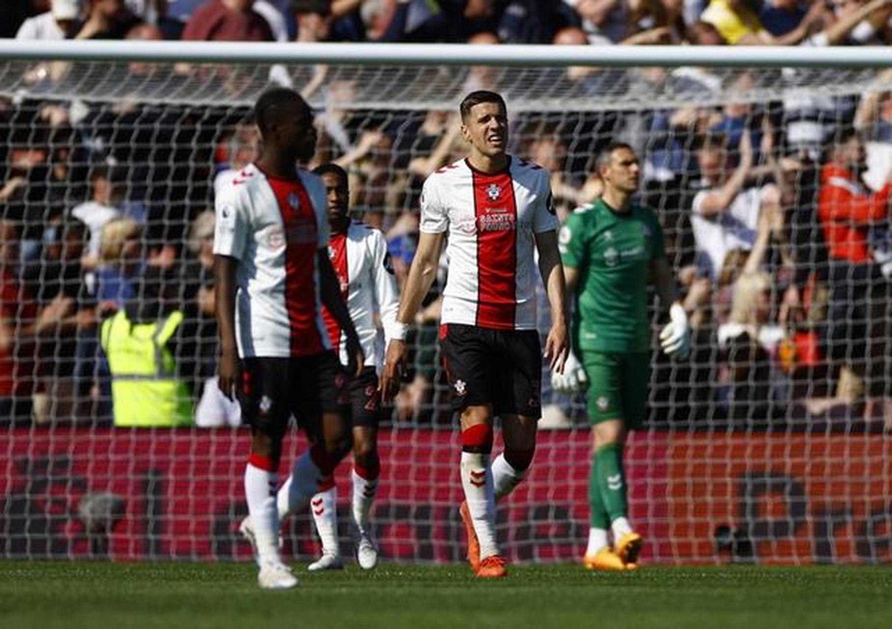 开云下载-南安普敦主场不敌富勒姆，遭遇连败的简单介绍