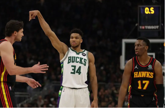 开云体育app-亚特兰大老鹰神勇赢球！密尔沃基雄鹿惨遭逆转的简单介绍