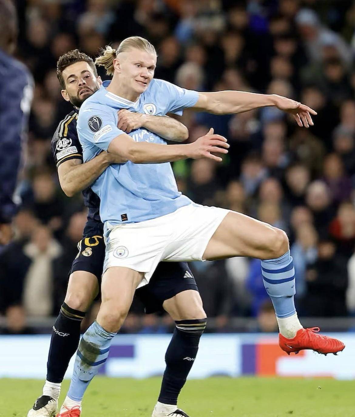 开云体育app-包含曼城面对挑战，追求欧冠突破机会的词条