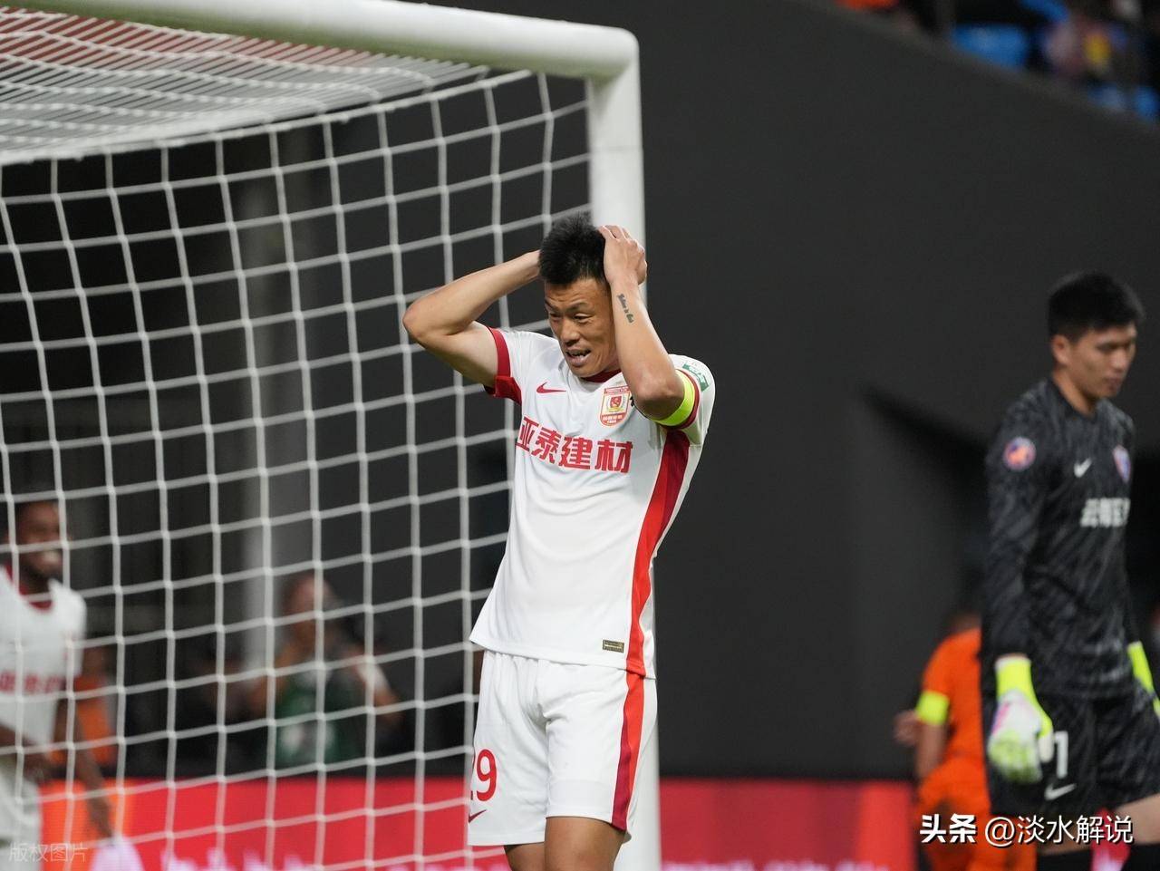 关于河南建业客场险胜长春亚泰，成功带走胜利的信息