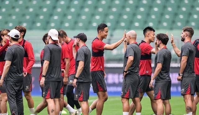 开云下载-亚泰主场大胜申花，中超保级前景一片大好的简单介绍